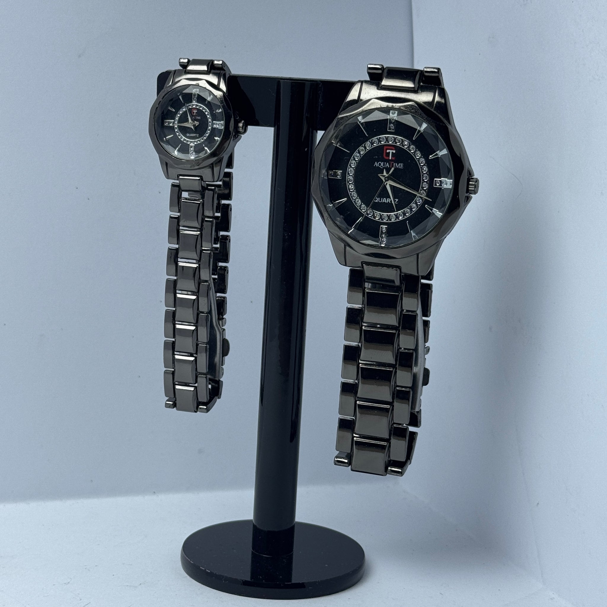 Black chain couple watches